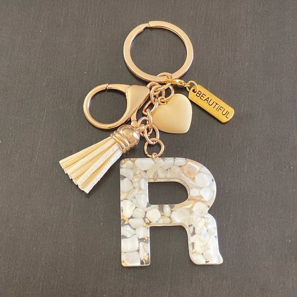 Handmade Accessories - Resin Letter R Beautiful Charm Tassel Heart Keychain Keyring | Gold & Beige